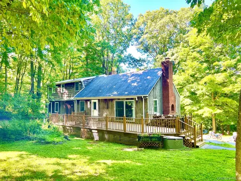 9 Stewart Rd, Lewisboro, NY 10590