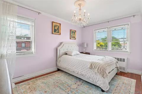 5902 70th St, New York, NY 11378