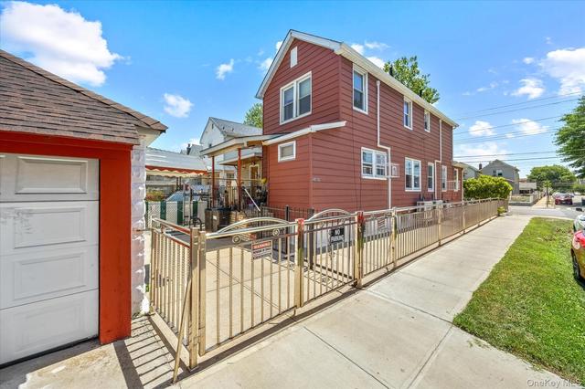 12401 111th Ave, New York, NY 11420