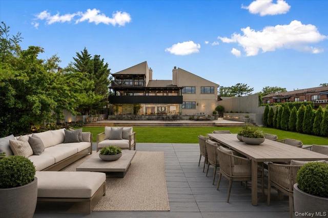15443 Riverside Dr, New York, NY 11357