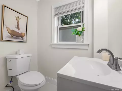 Bath - 73 River Ave # C, Patchogue, NY 11772 photo 2 of 2