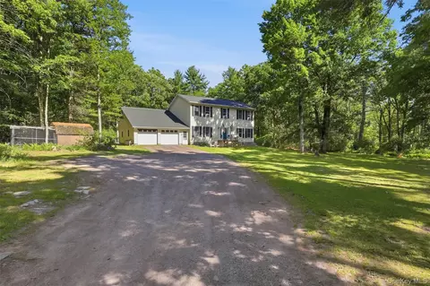 1431 Forestburgh Rd, Lumberland, NY 12737