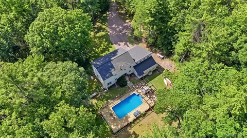 1431 Forestburgh Rd, Lumberland, NY 12737