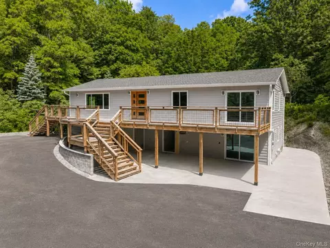 117 Camp Rd, Gallatin, NY 12571