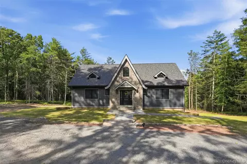 300 Van Tuyl Rd, Lumberland, NY 12719