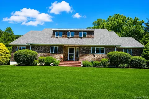 96 Tuthills Ln, Riverhead, NY 11901