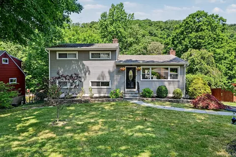 460 Washington Ave, Mount Pleasant, NY 10570