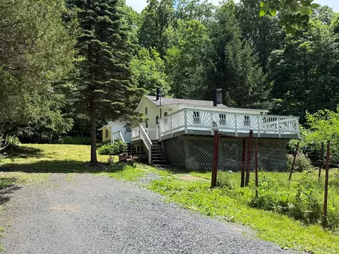 25 Gloria Trl, Monroe, NY 10950