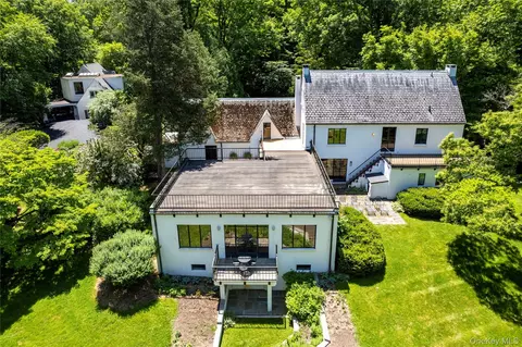 164 S Mountain Rd, Clarkstown, NY 10956