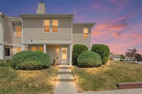 2703 Whispering Hls, Chester, NY 10918