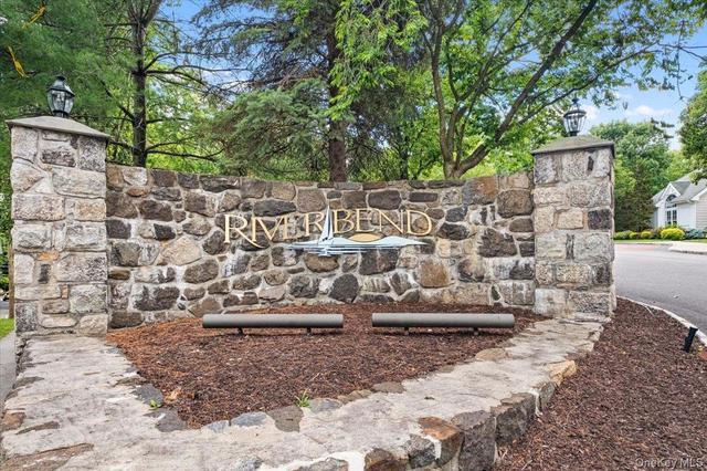 225 Waterside Close, Peekskill, NY 10566