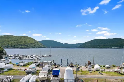 View/Area - 225 Waterside Close, Peekskill, NY 10566 photo 5 of 6