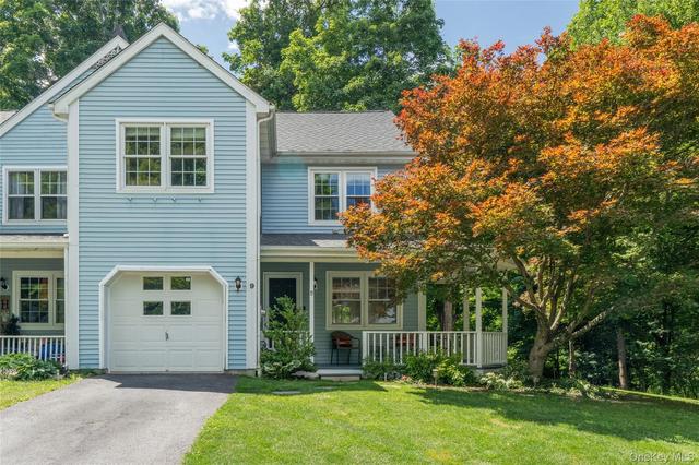 9 Windsor Ct, Poughkeepsie, NY 12601