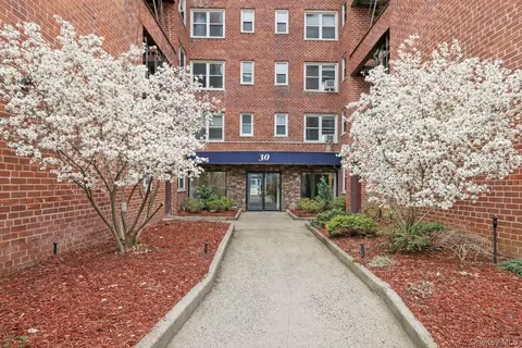 30 N Broadway #5H, White Plains, NY 10601