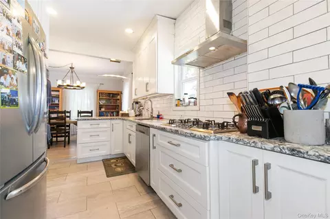 Other - 367 Summit Ave, Cedarhurst, NY 11516 photo 3 of 8