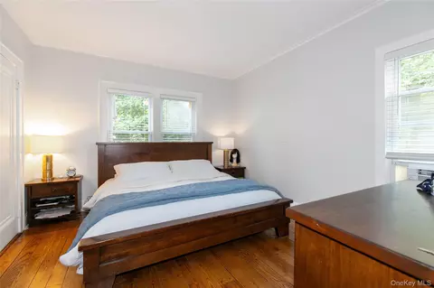 Bedroom - 367 Summit Ave, Cedarhurst, NY 11516 photo 1 of 4