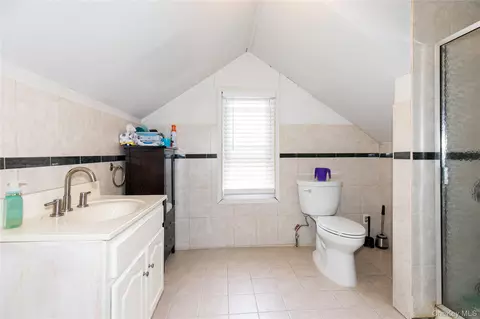 Bath - 367 Summit Ave, Cedarhurst, NY 11516 photo 3 of 3