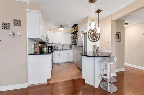 Kitchen - 10-24 166 St #7C, New York, NY 11357 photo 1 of 2