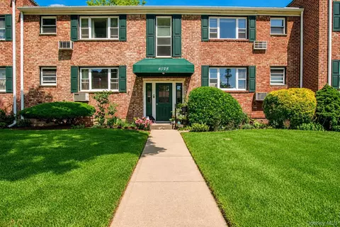 1075 Fenwood Dr # 3, Valley Stream, NY 11580