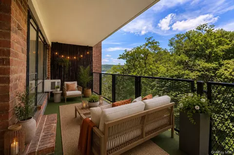 2727 Palisade Ave #9B, New York, NY 10463