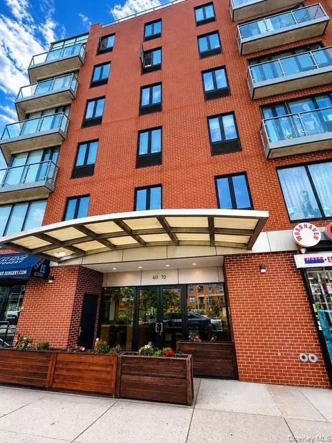 60-70 Woodhaven Blvd #4I, New York, NY 11373
