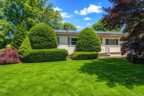 Exterior - 15 Edwin Ave, Patchogue, NY 11772 photo 2 of 6