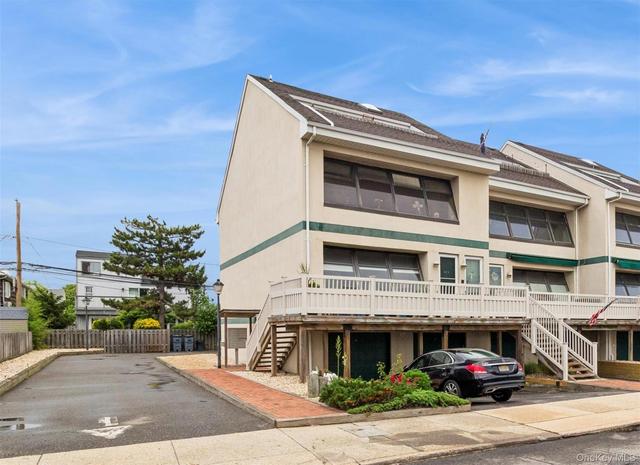 545 W Broadway # A, Long Beach, NY 11561