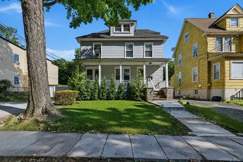 29 Saint Joseph St, New Rochelle, NY 10805