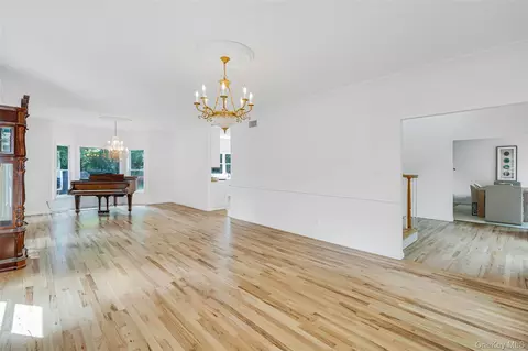 Living - 17 Esplanade Dr, Brookhaven, NY 11772 photo 3 of 3