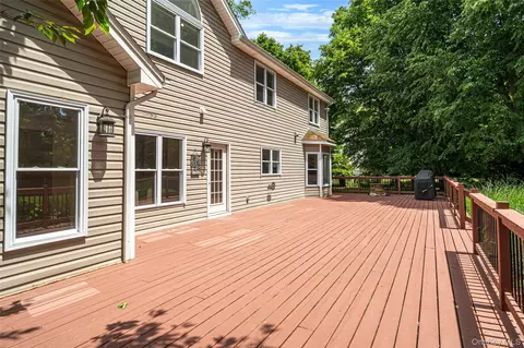 Exterior - 17 Esplanade Dr, Brookhaven, NY 11772 photo 6 of 9