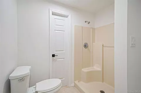 Bath - 17 Esplanade Dr, Brookhaven, NY 11772 photo 5 of 5