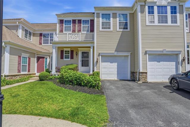 6 Bainbridge Pl #902, Newburgh, NY 12550