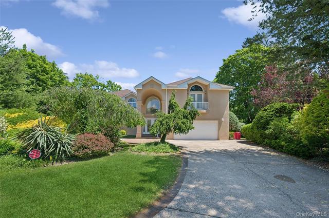 1319 Auerbach Ave, Hewlett, NY 11557