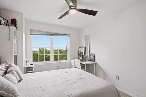 Bedroom - 4 Cumberland Ct, Peekskill, NY 10566 photo 4 of 4