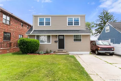 175 Arthur Ave, South Floral Park, NY 11001