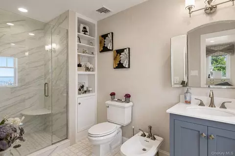 Bath - 65 Shore Rd, Westhampton, NY 11977 photo 1 of 3