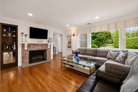 Living - 65 Shore Rd, Westhampton, NY 11977 photo 2 of 2