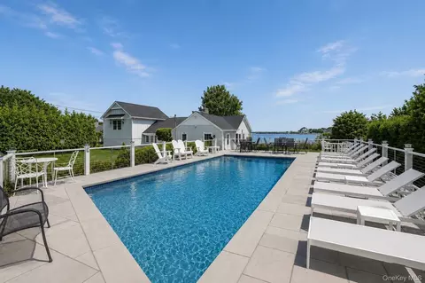 Exterior - 65 Shore Rd, Westhampton, NY 11977 photo 3 of 4