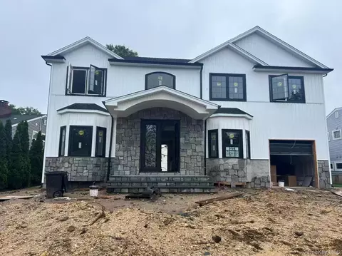 112 Columbia Dr, Jericho, NY 11753