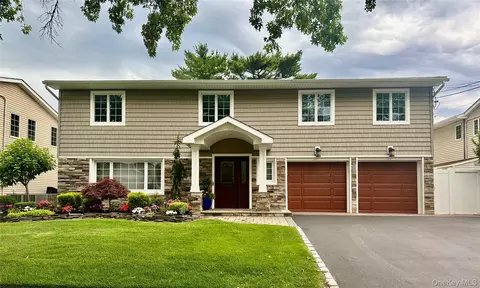 1932 Cynthia Ln, Merrick, NY 11566