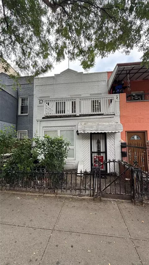 1240 Manor Ave, New York, NY 10472