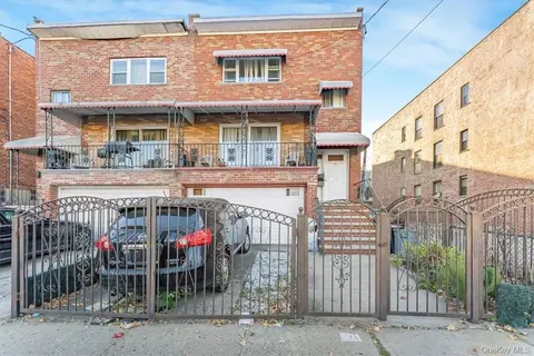 4227 Baychester Ave, New York, NY 10466