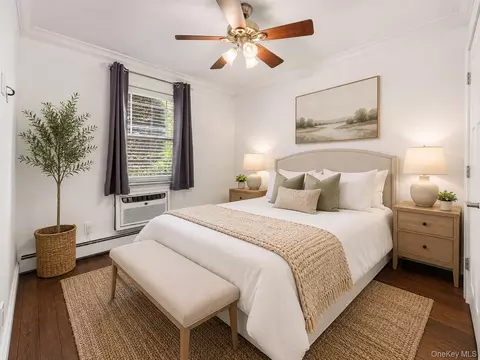 Bedroom - 147 Fairharbor Dr #147, Patchogue, NY 11772 photo 2 of 3