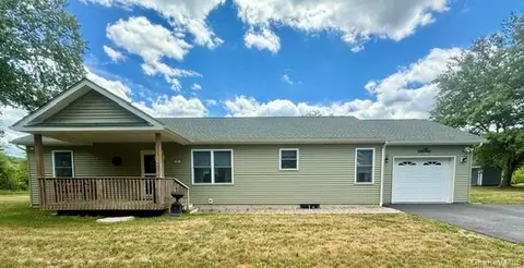 517 Crescent Ave, Highland, NY 12528