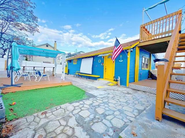 57 Pennyfield Cp, New York, NY 10465