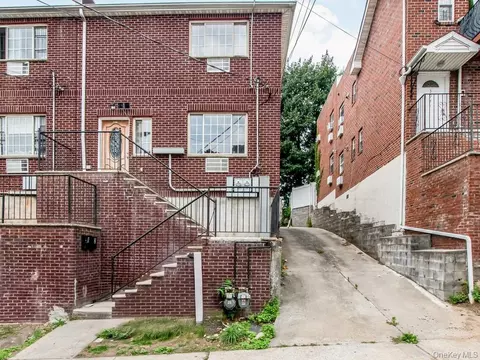 3939 Secor Ave, New York, NY 10466