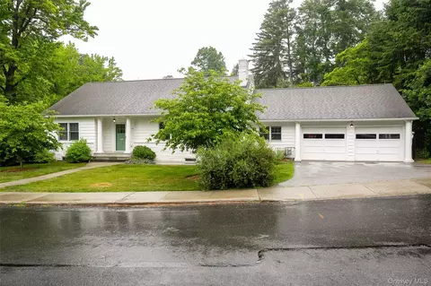 46 Barnard Ave, Poughkeepsie, NY 12601
