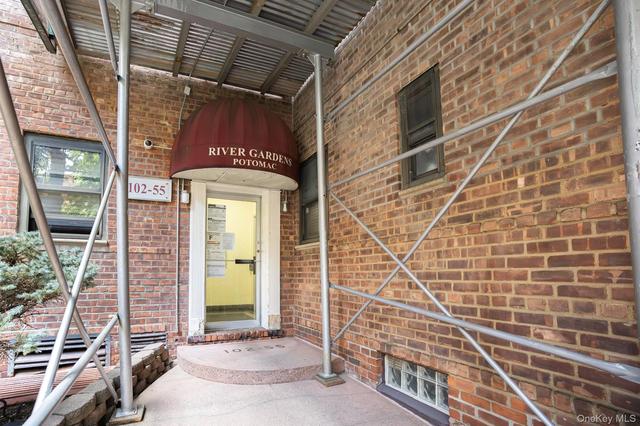 102-55 67 Rd #2V, Forest Hills, NY 11375