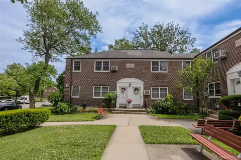 61-26 255th #UPPER, Little Neck, NY 11362