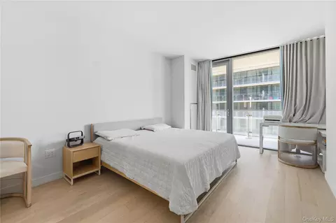 131-01 40th Rd #11A, Flushing, NY 11354